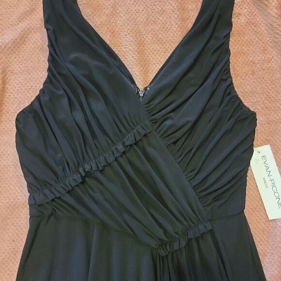 Evan Picone black dress - Picture 2 of 4